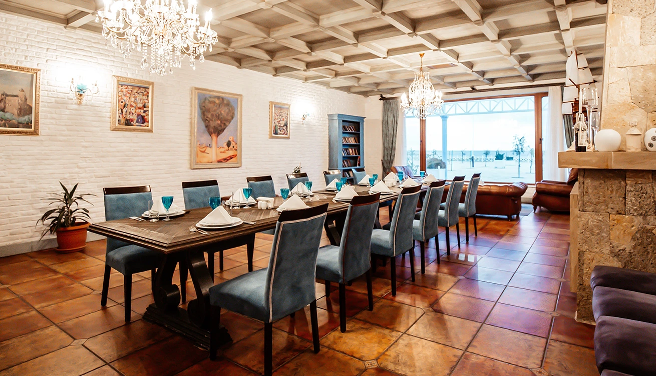 Private dining and banquet room